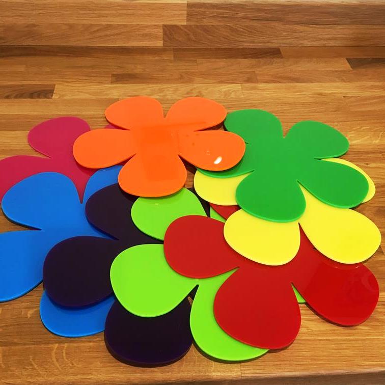 Daisy Placemat and Coaster Set - Gloss