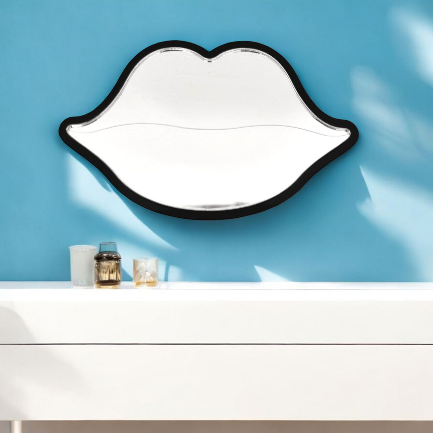 Lips Mirror Acrylic Frame - Matt