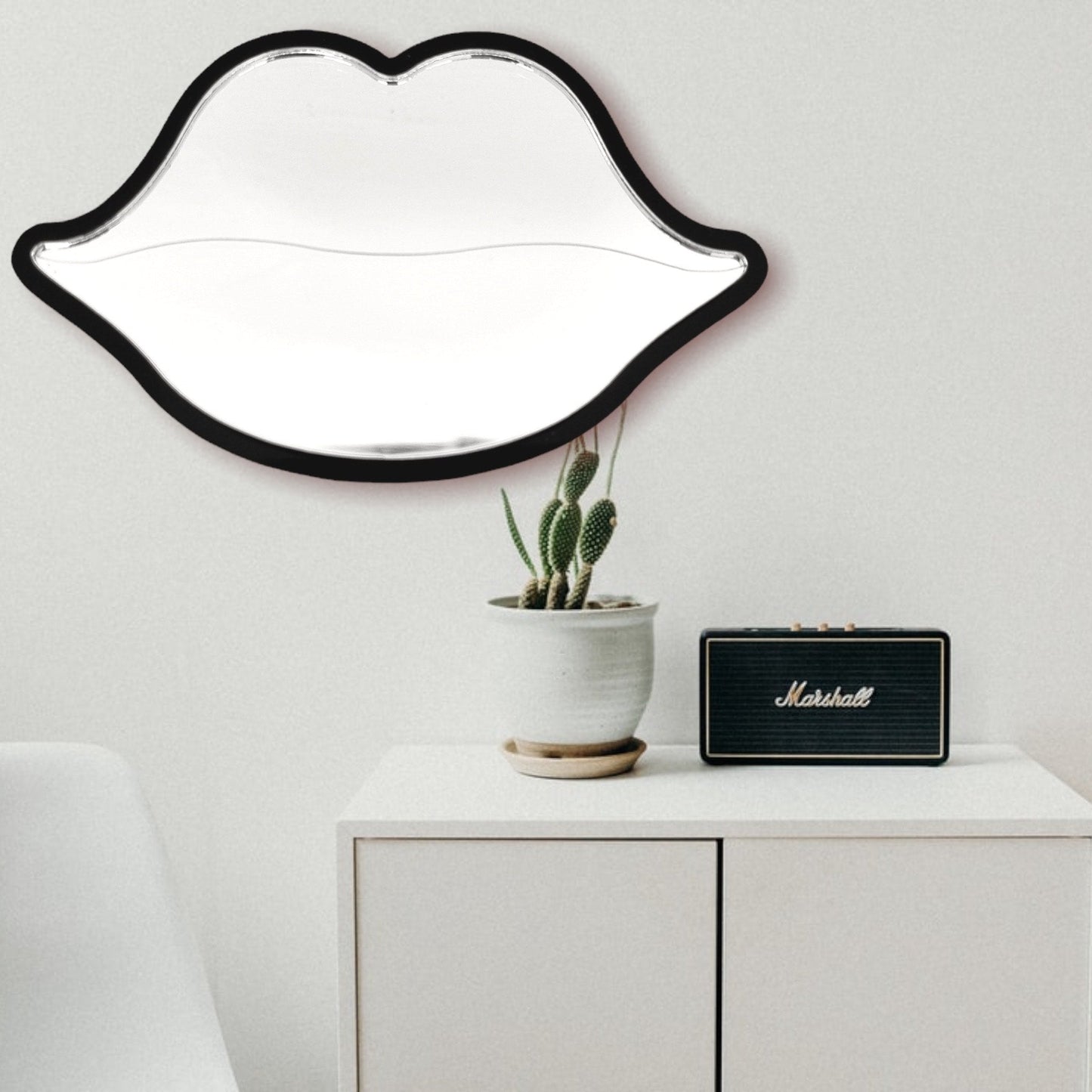 Lips Mirror Acrylic Frame